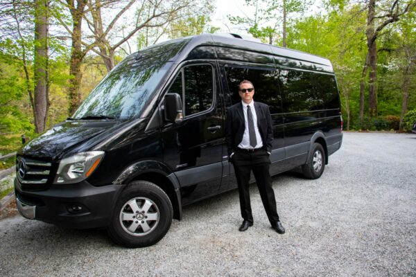 Book an 11 Passenger Van - Image 7