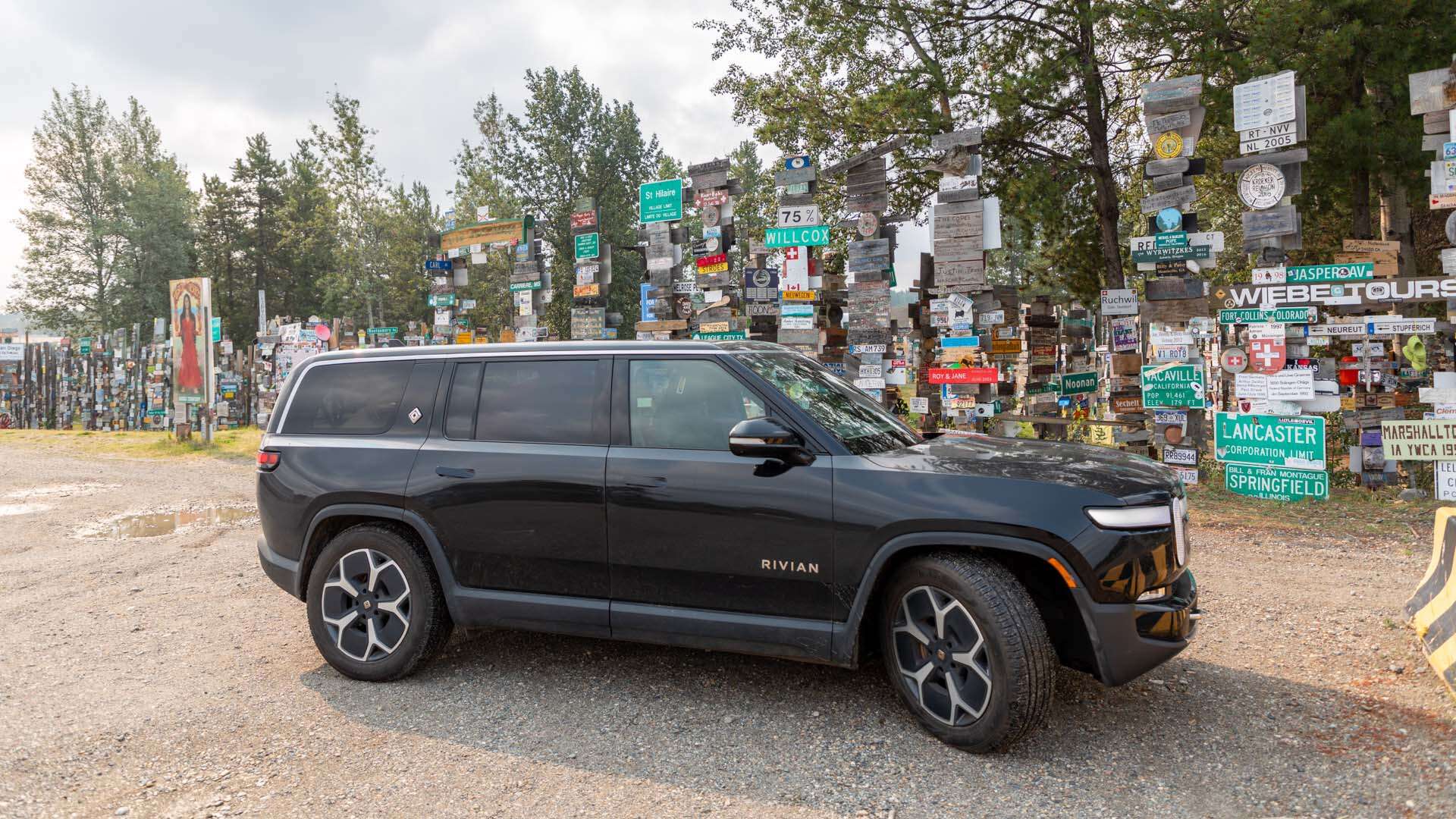 The Rivian R1S at the Signpost Forest